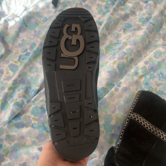 Women’s Tall Black Uggs - Picture 6 of 6